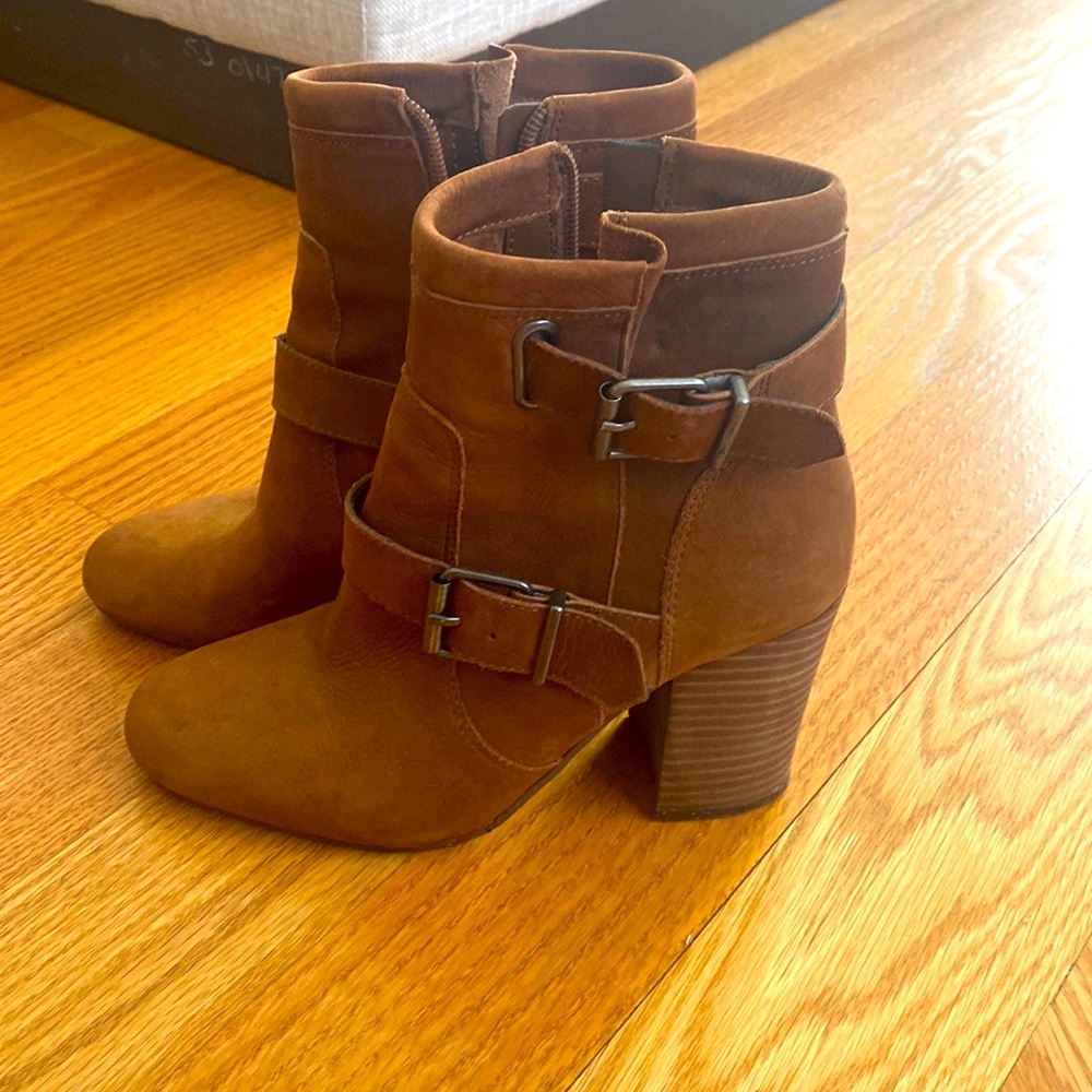 Vince Camuto Suede boots